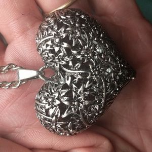 Large Reversible Silver Colored Heart Pendant on 22 Inch Chain